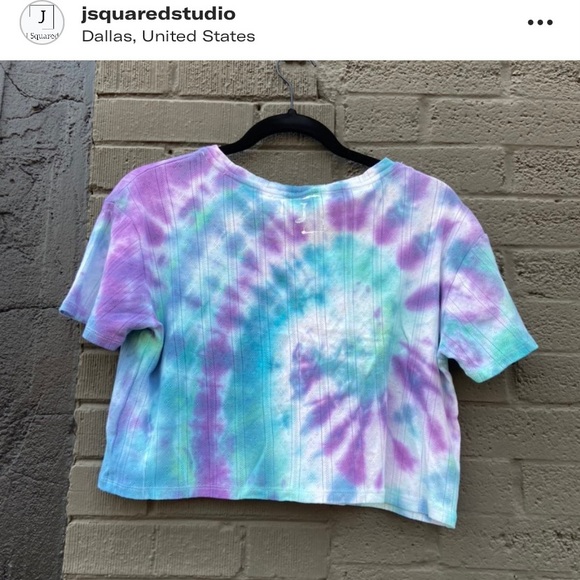 Hand Made Tie Dye Cropped T Shirt - Picture 4 of 4